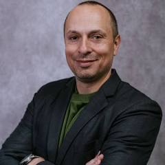 Lenny Kharitonov | CEO | EMMAMASON