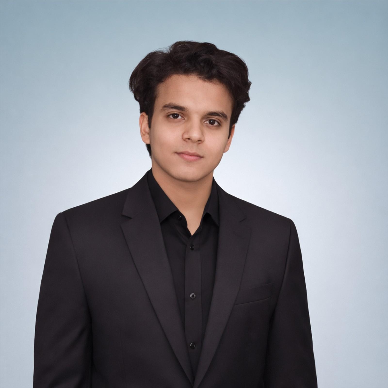 Hamza Rais | Social Media Expert | Dextelite